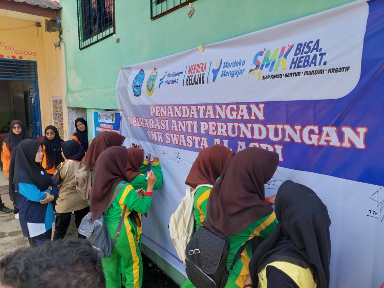 Deklarasi Anti Perundungan di SMP/SMK Al Asri Hessa Perlompongan