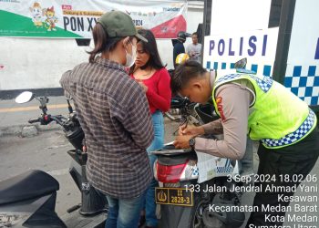 Satuan Lalu Lintas Polrestabes Medan, Melaksanakan Pengaturan Lalu Lintas Di Persimpangan Jalan Pemuda Kota Medan