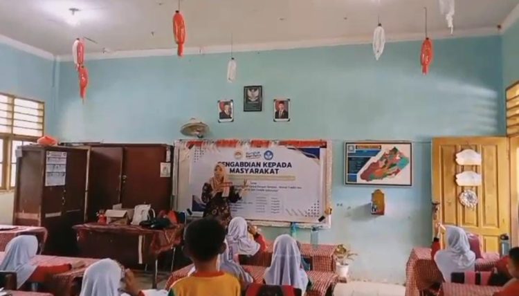 Dukung Peningkatan Literasi Numerasi: Sempoa Berbasis Teknologi, Dosen FKIP UNA Gelar Pengabdian di SDN 014686 Desa Sidomulyo