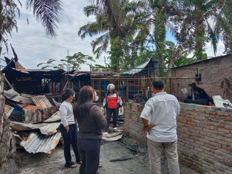 Tragedi Subuh di Kisaran: Rumah Pakter Tuak Terbakar, Bocah 9 Tahun Tewas, Keluarga Luka Parah