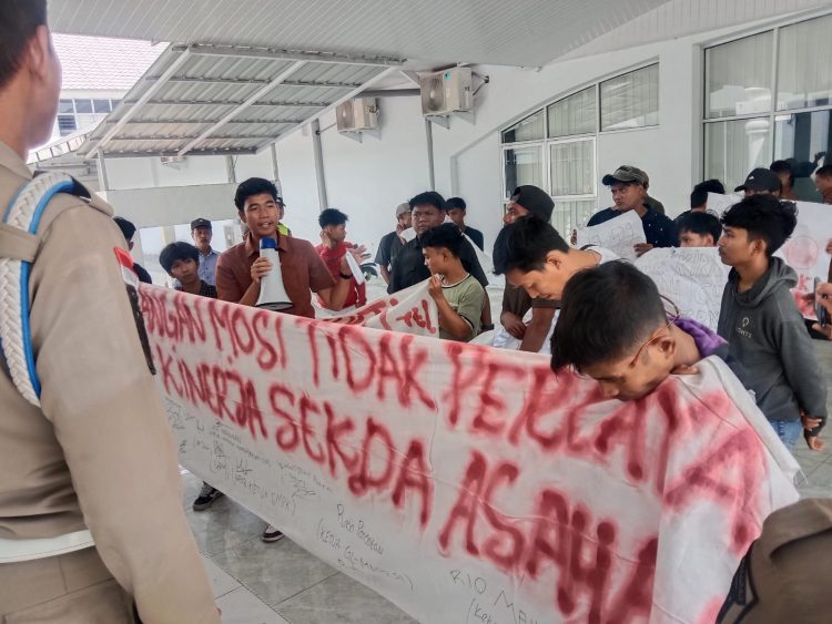 Gemppar Demo Minta Copot Sekda Asahan, Ketua DPRD Akan Lakukan RDP