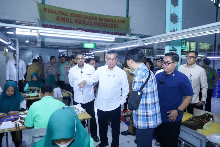 THR Tak Dibayar Penuh, Menaker Sidak Perusahaan di Semarang