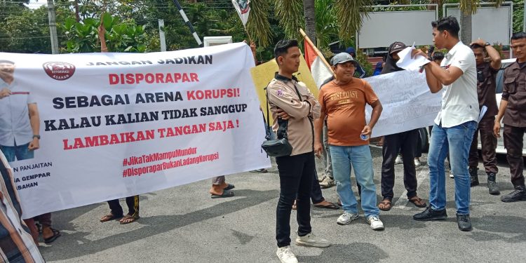 GEMPPAR Desak Mantan Kadis dan Kabid Olahraga Disporapar Diperiksa Kejari