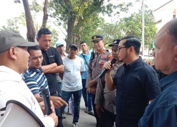 Dituding Melakukan KKN, LSM PMPRI Asahan Geruduk Kantor RH PTPN IV Regional II Medan