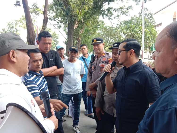 Dituding Melakukan KKN, LSM PMPRI Asahan Geruduk Kantor RH PTPN IV Regional II Medan